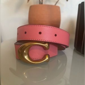 Sculpted C Coach Belt